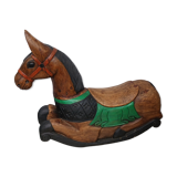 Cheval à bascule en bois sculpté, peint à la main