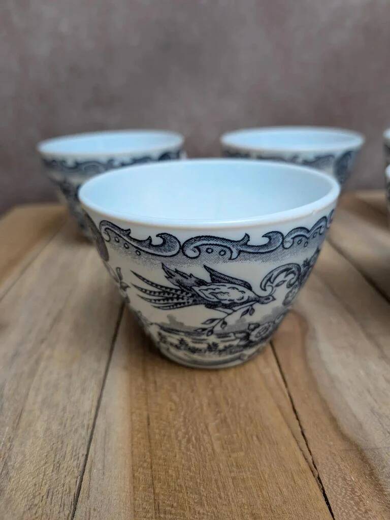 Set of 5 vintage Rivanel mugs