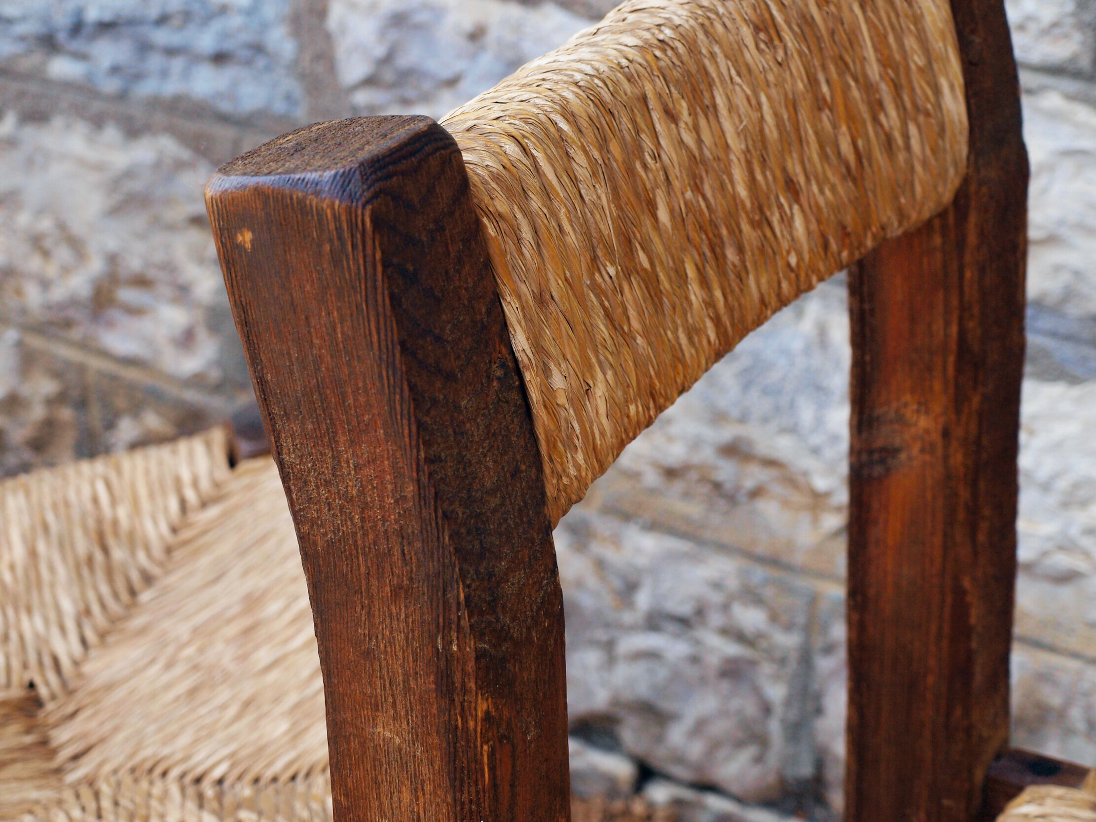 Brutalist chairs in pine and straw, France, 1950s, set of 4