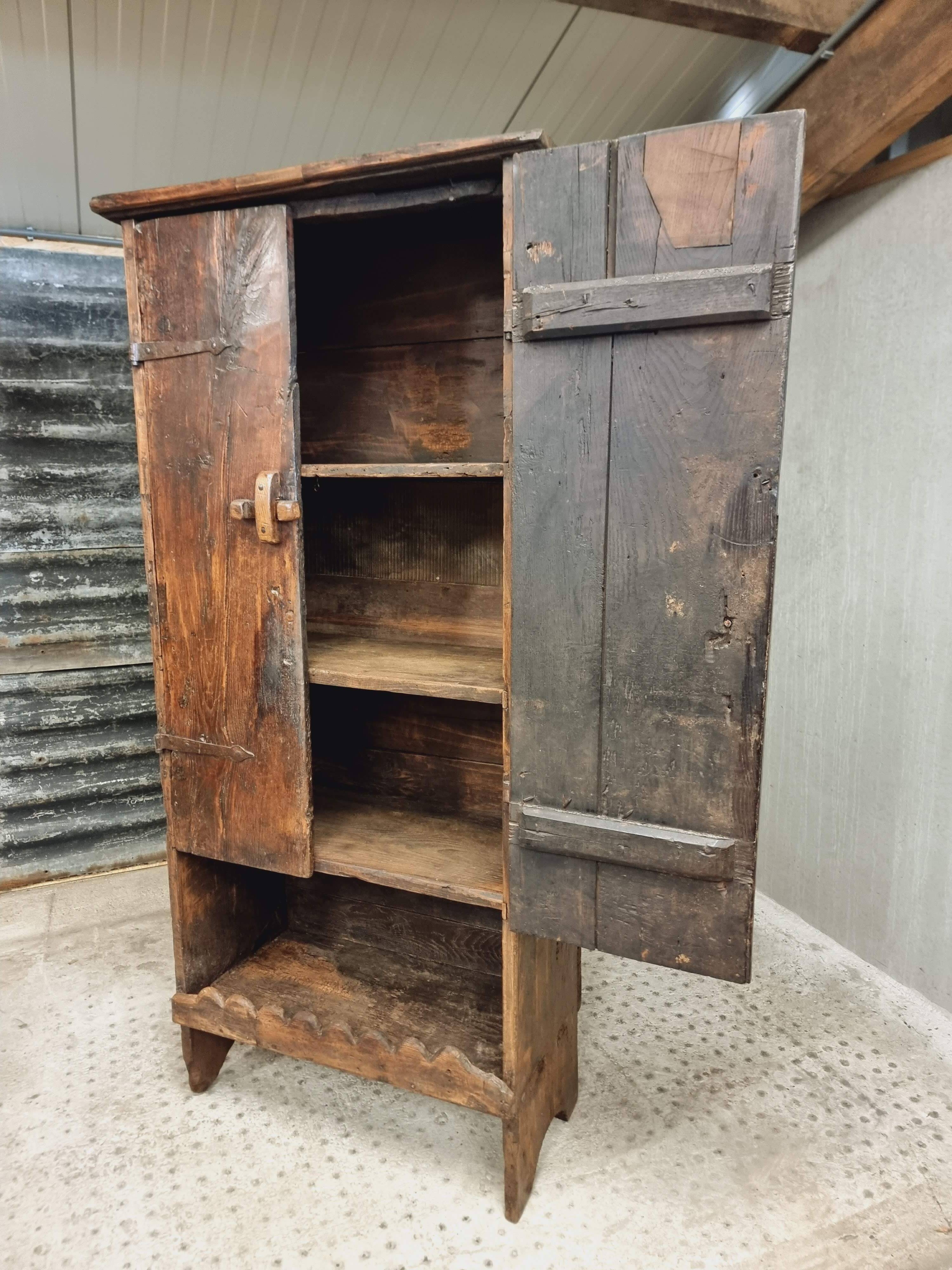 Antique Spanish cabinet chestnut 18th century 88 x 190 cm