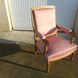 Fauteuil en noyer blond du XlXème siecle
