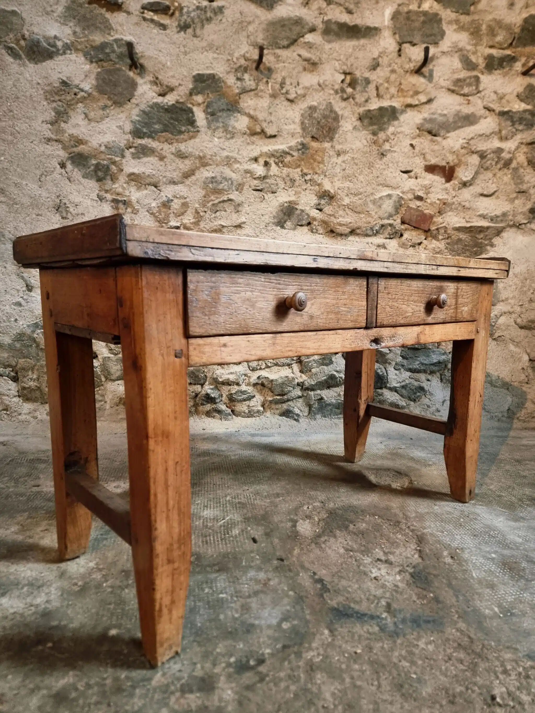 Antique French side table from the 19th century in cherry and oak – circa 1870