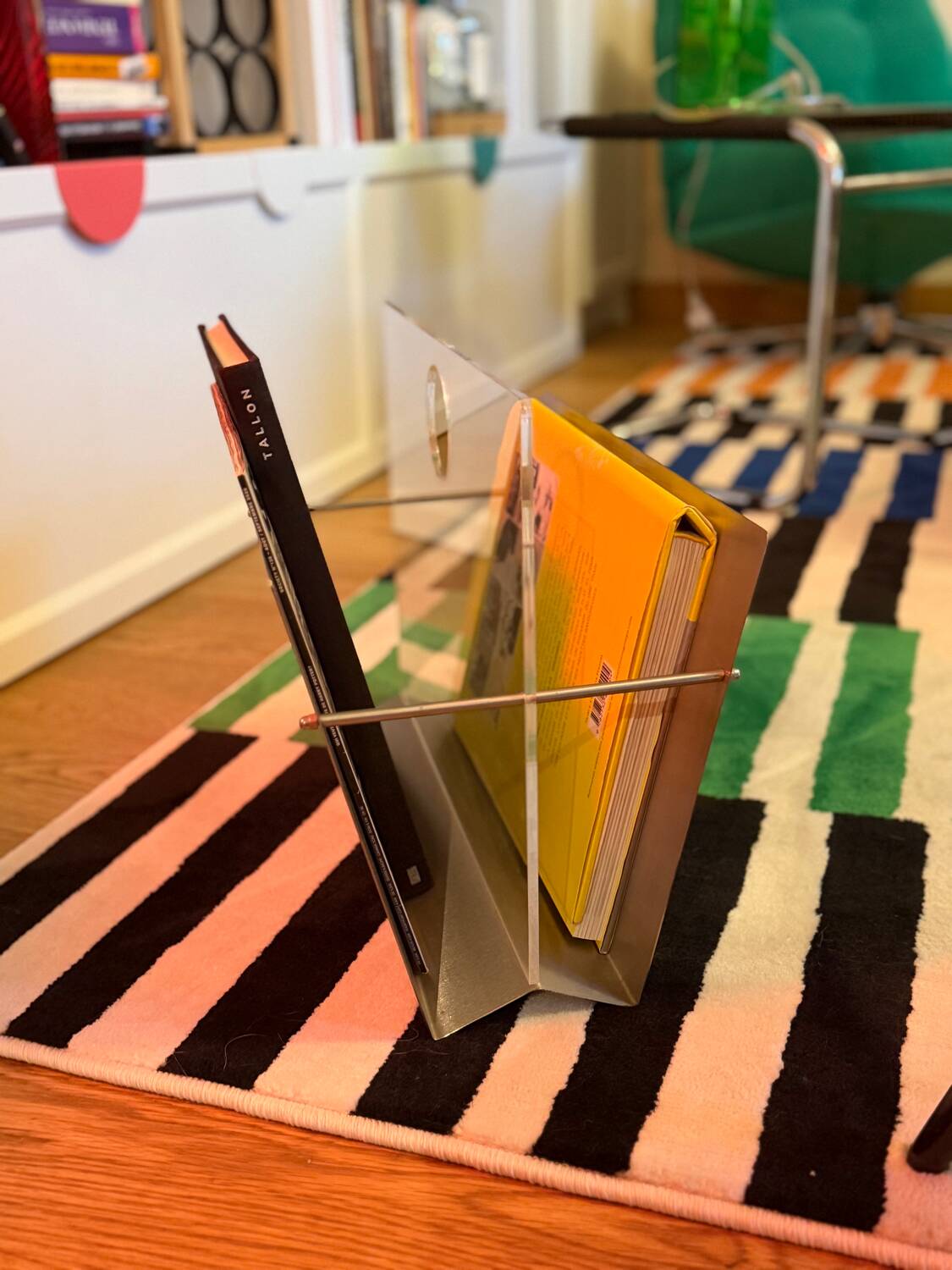 Magazine rack design by Studio Van De Eldik