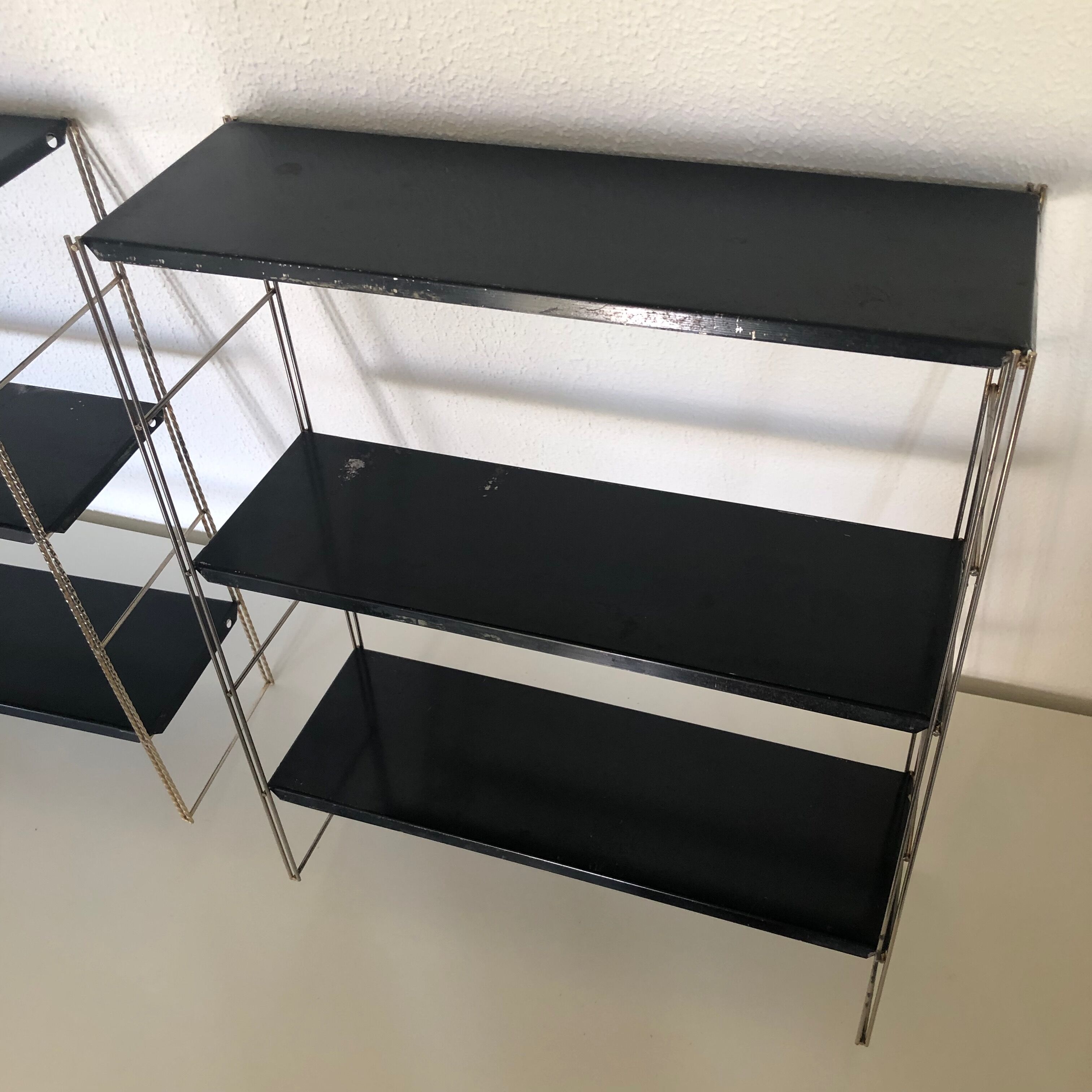 Pair of black string shelves, 1960 - 58x49cm