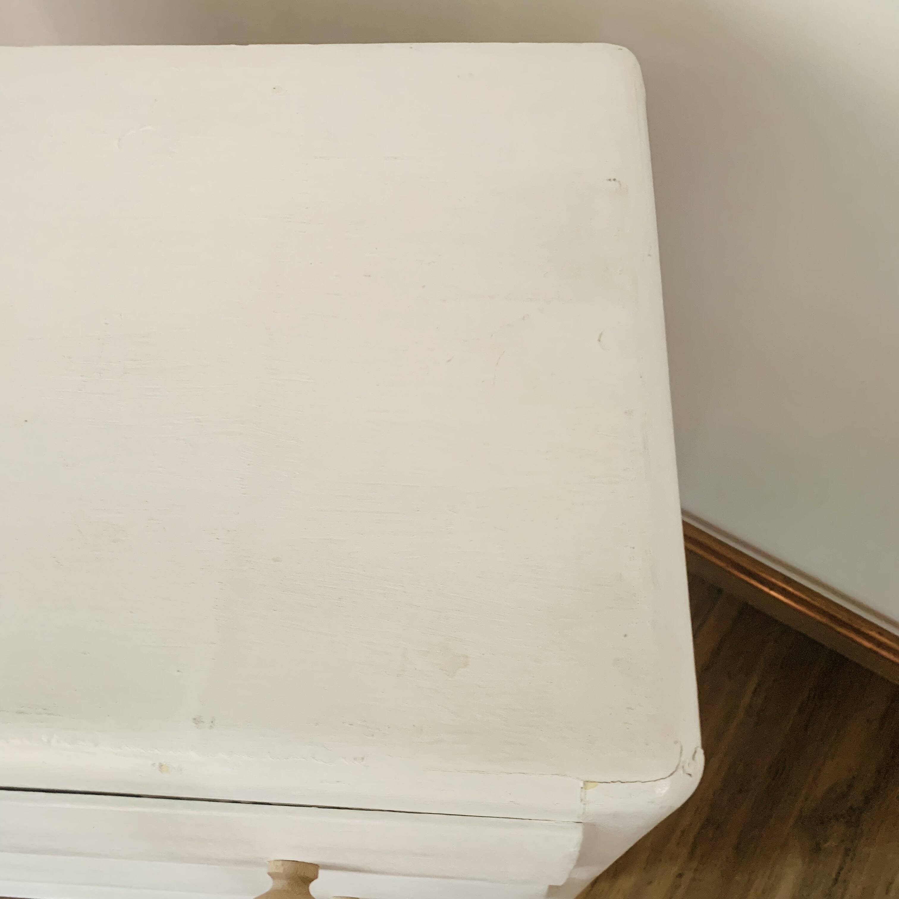 Vintage chest of drawers