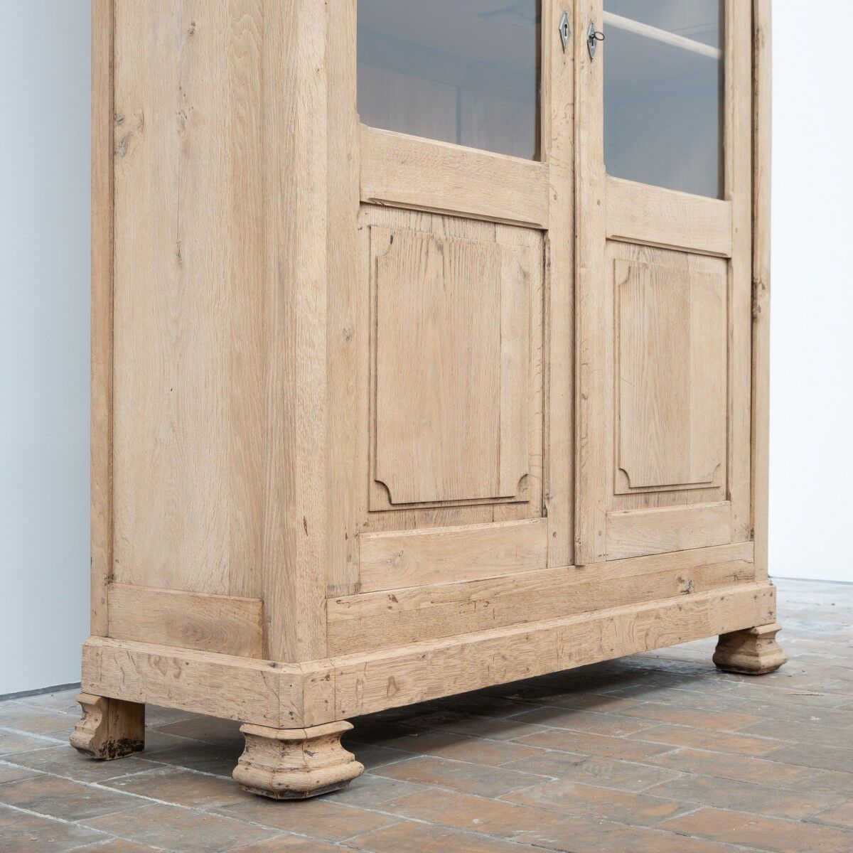 Large glass-fronted oak library – 19th century