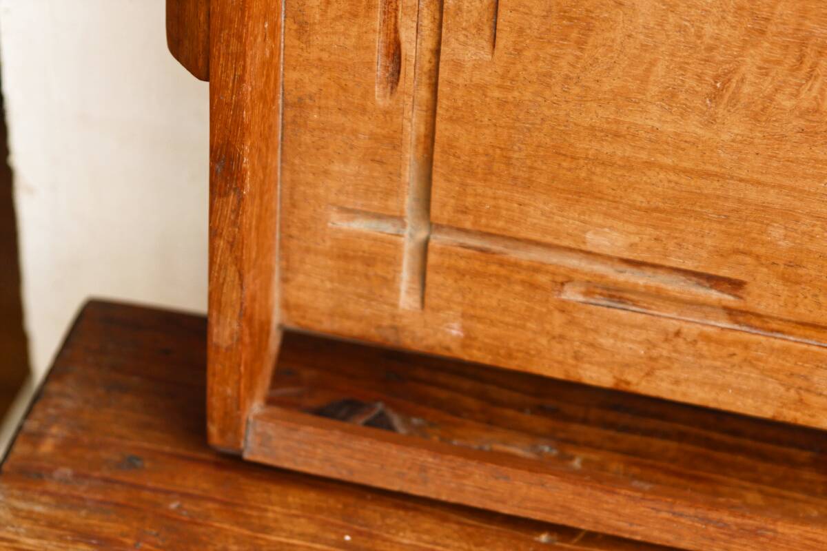 Art deco tray in solid teak