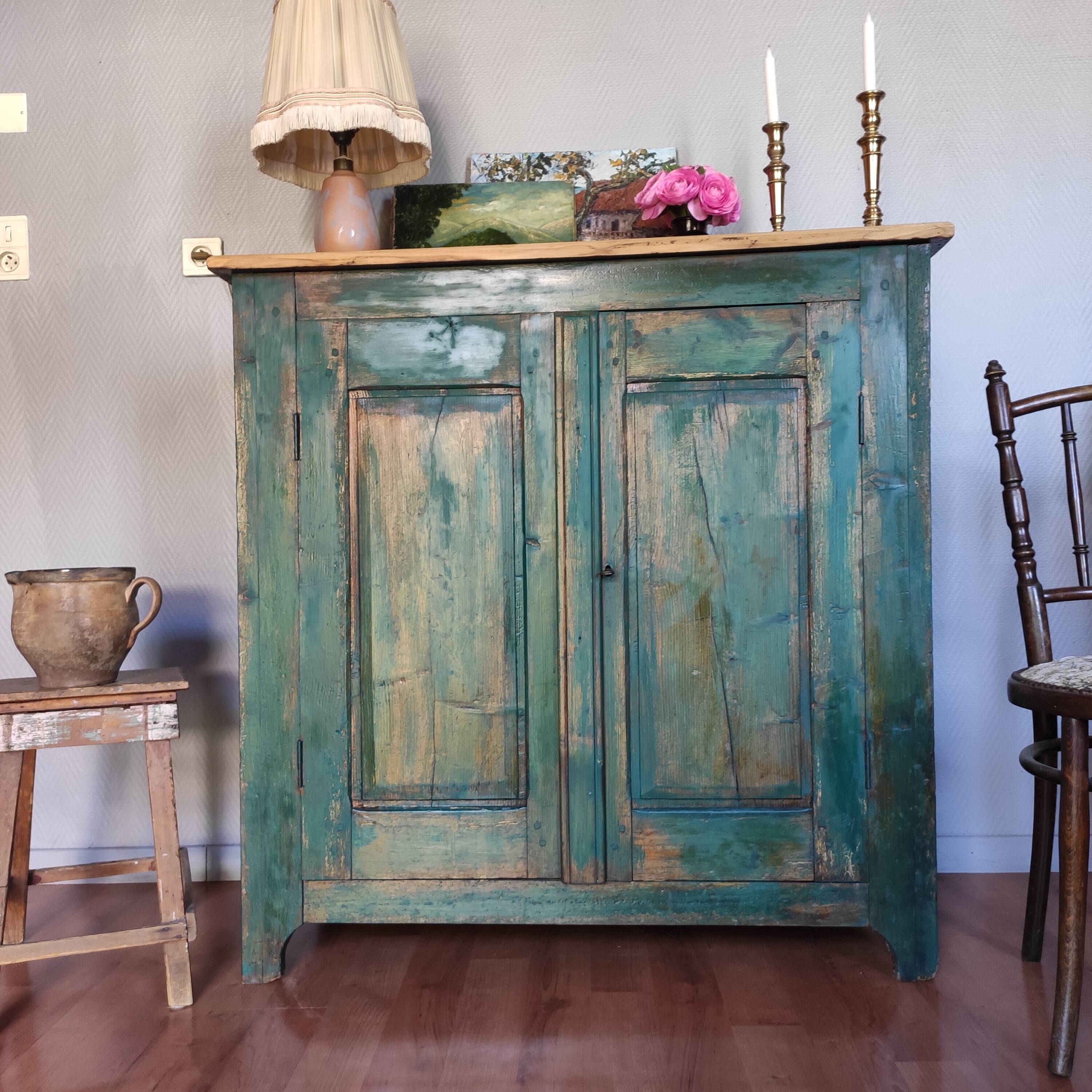 Old Parisian style buffet