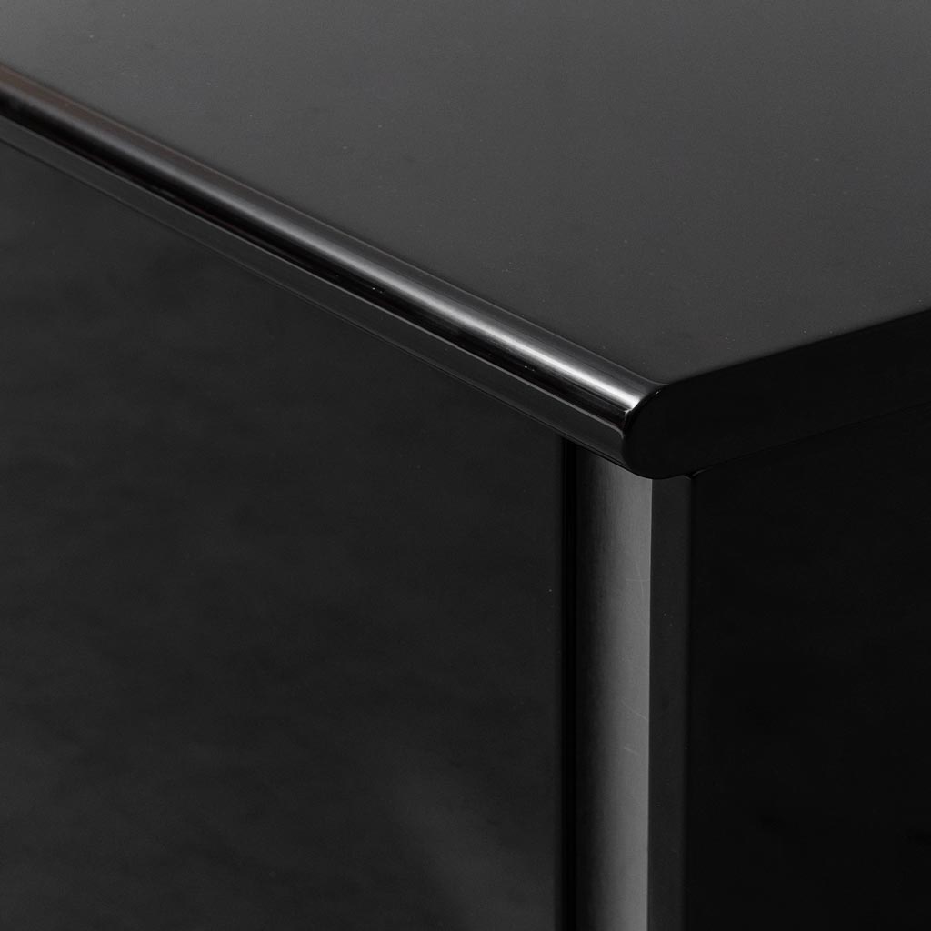 Enfilade en bois noir brillant cidue