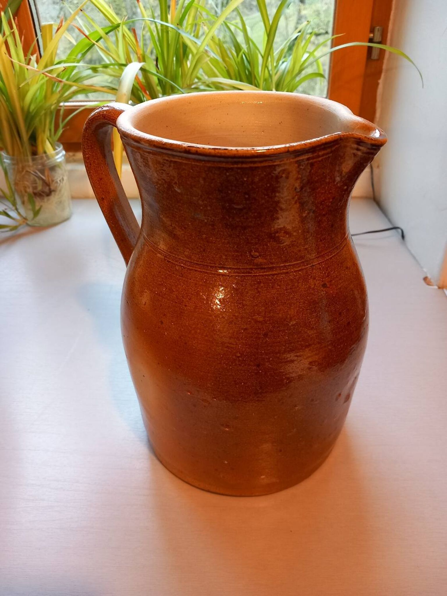 Grand pichet/pot à lait ancien en terre cuite vernissee