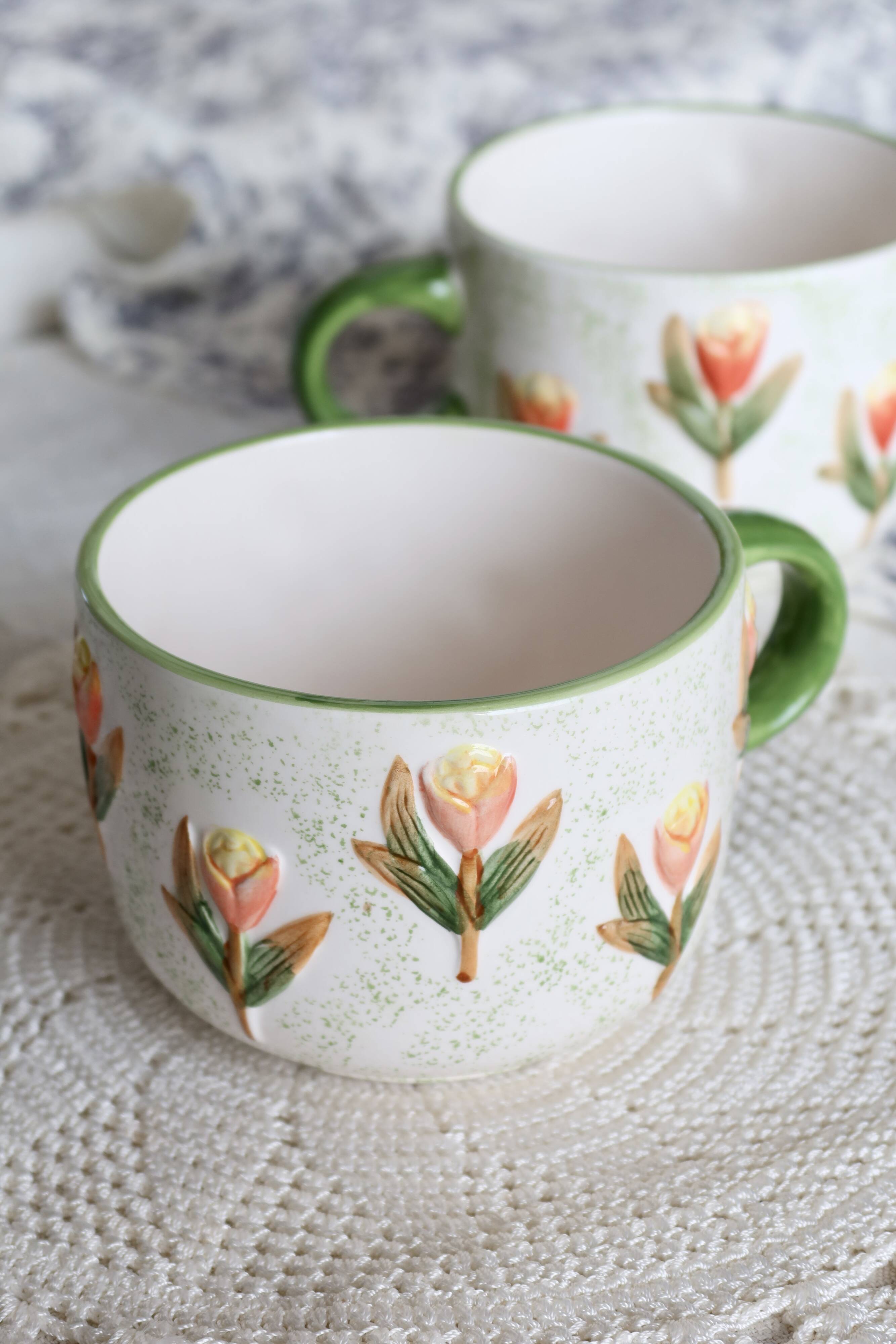 Vintage barbotine cups/mugs - Tulip pattern - Orange and green tones