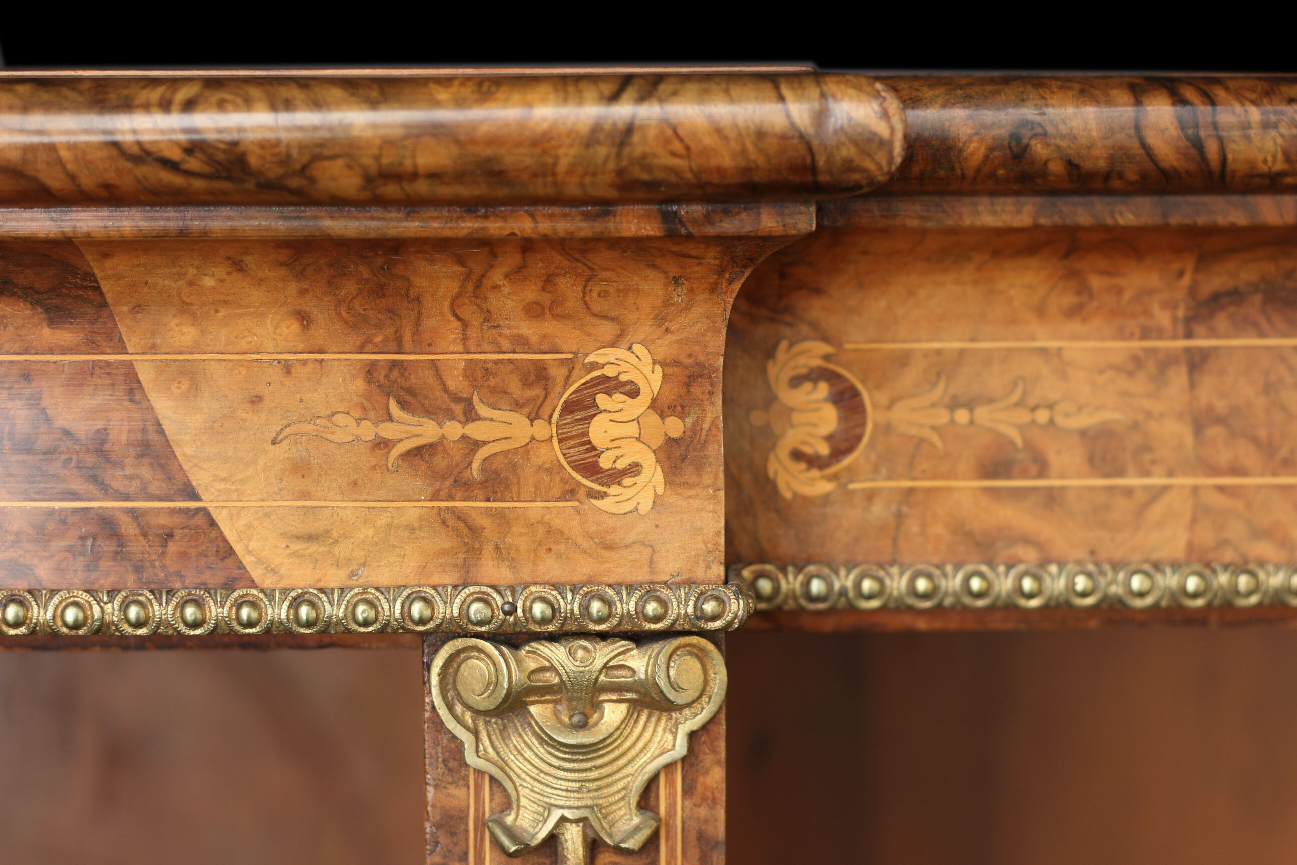 Magnificent Victorian library in mahogany veneer (19th century)