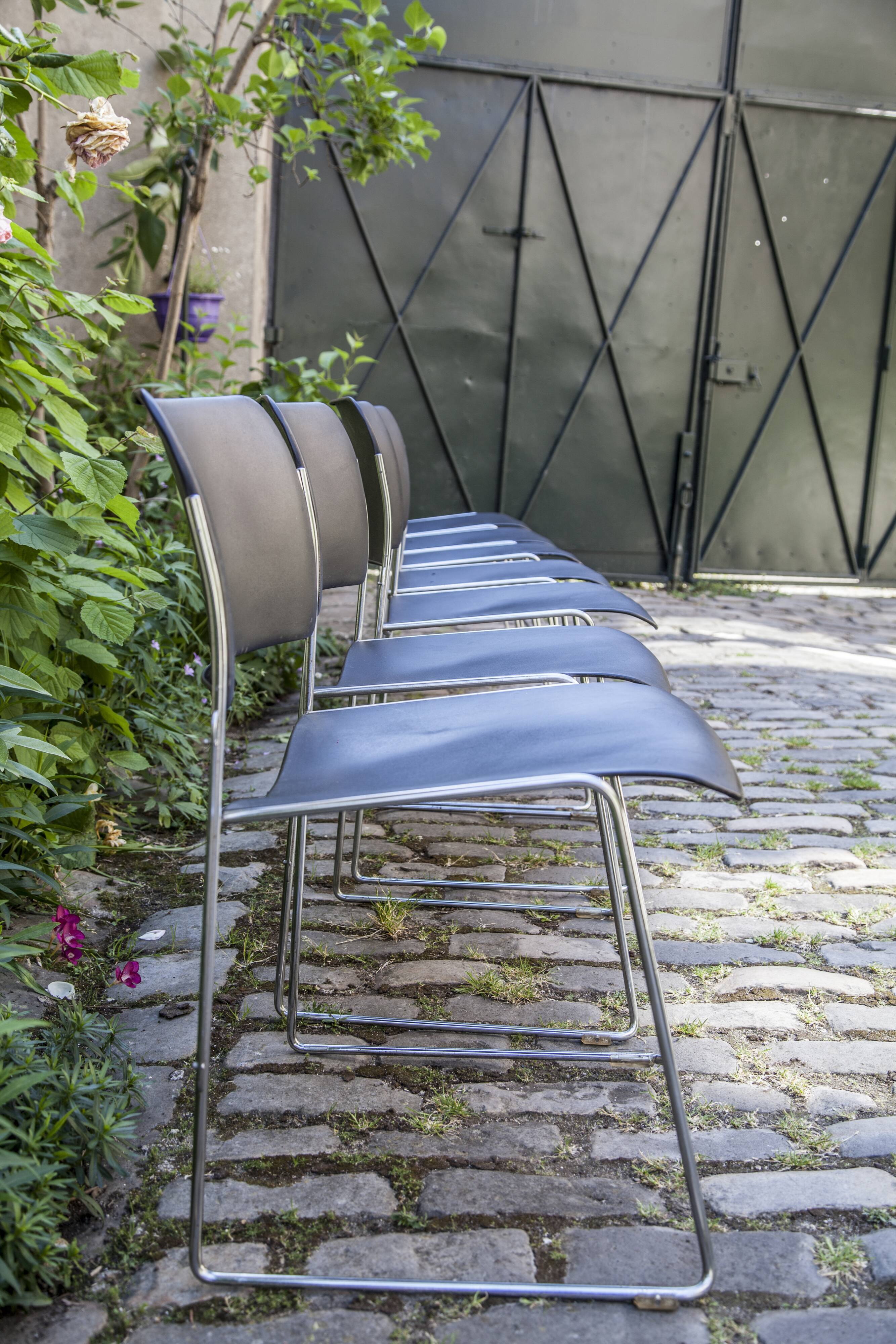 Chaises Noires 40/4 David Rowland