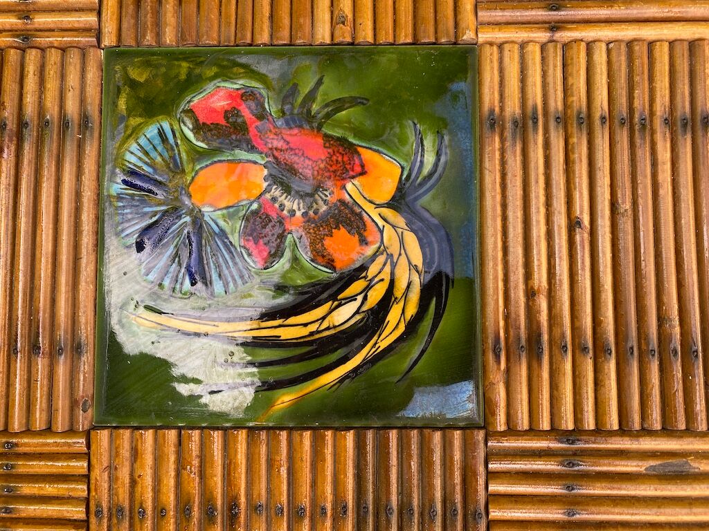 Table basse en bambou et céramique Vallauris  1960
