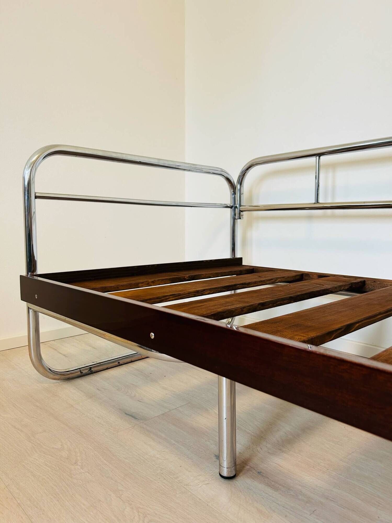 Canapé Bauhaus en Acier Tubulaire de Robert Slezak, 1930s