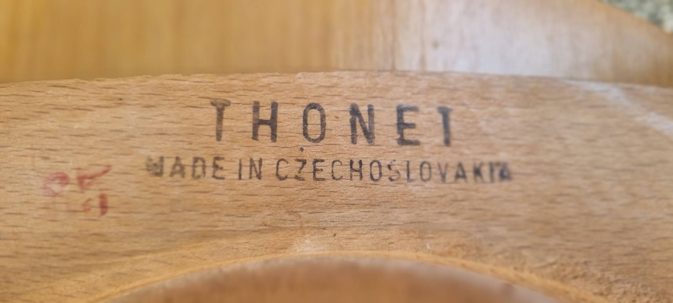 Lot de 6 chaises de bistrot Thonet, Tchekoslovaquie, vintage.