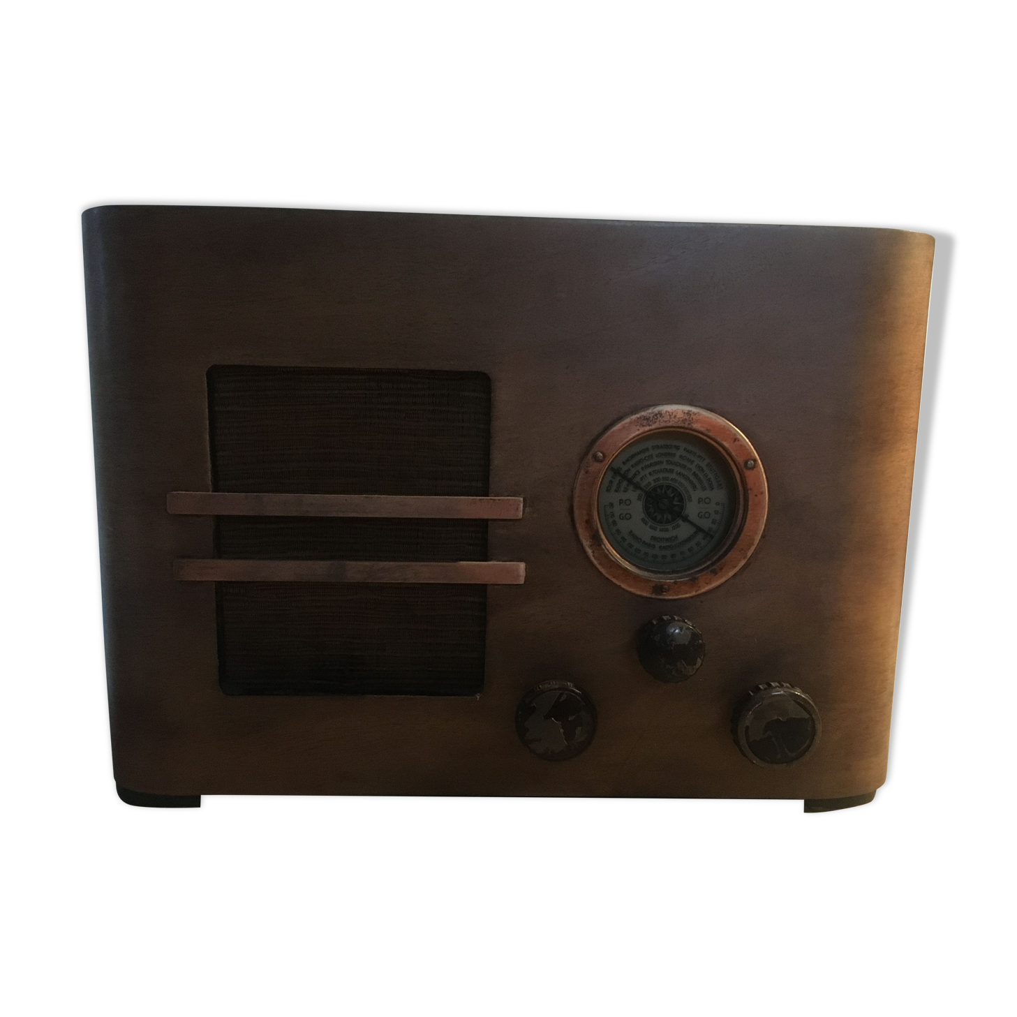 Old wooden radio set in wood lamp for decoration or collection