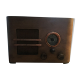Old wooden radio set in wood lamp for decoration or collection