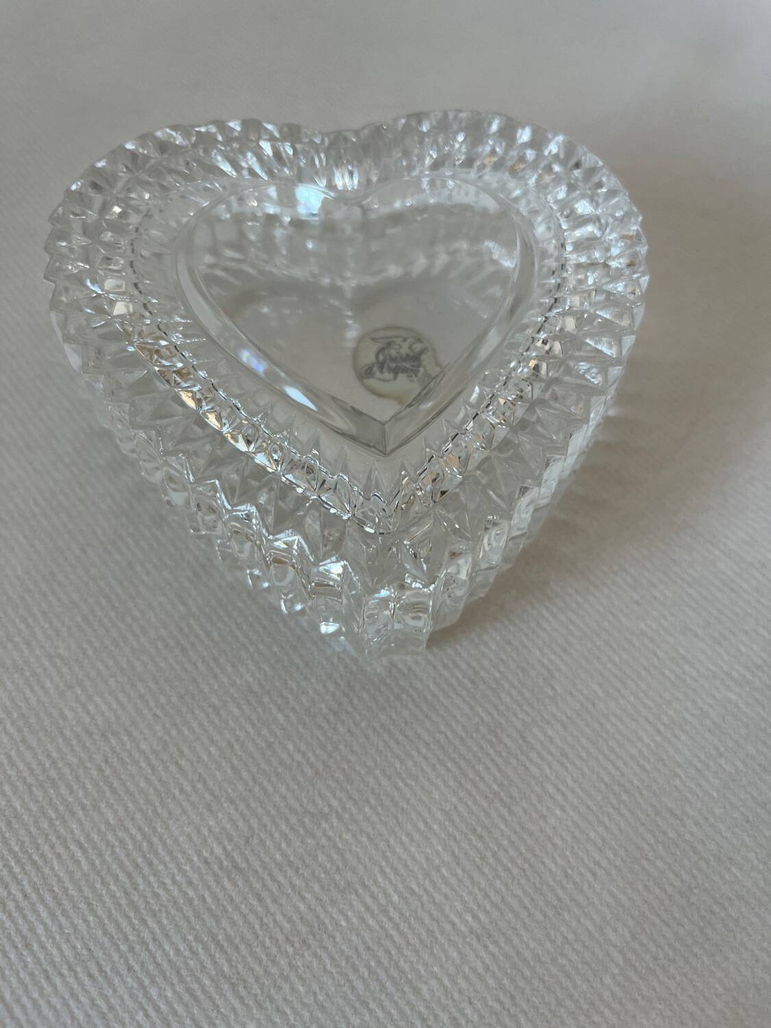 Arques crystal heart box