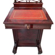 Elegante Scrittoio "Davenport" in Mogano