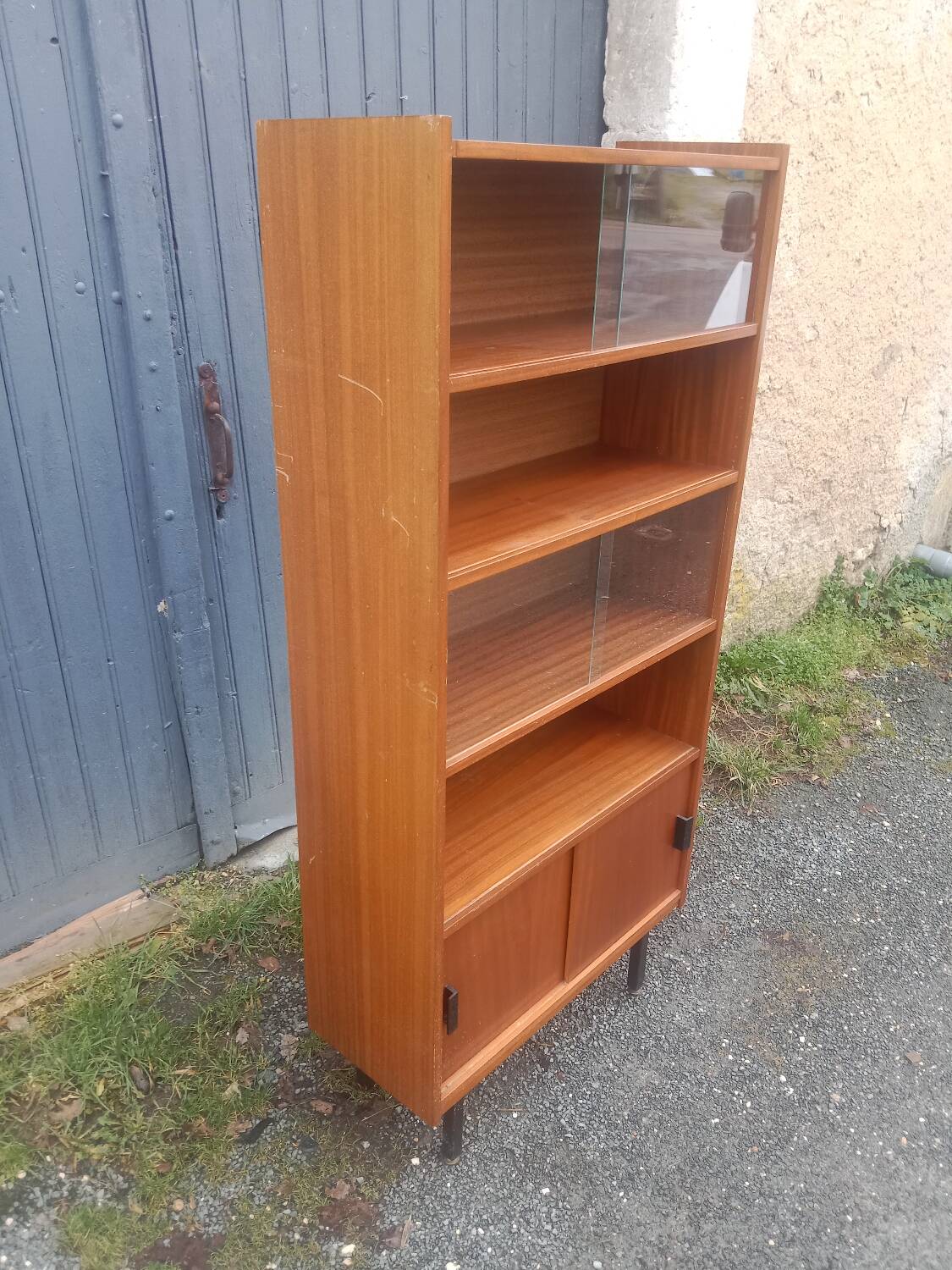 Vintage library
