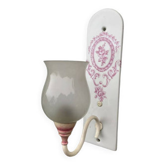 Applique en porcelaine de Paris rose