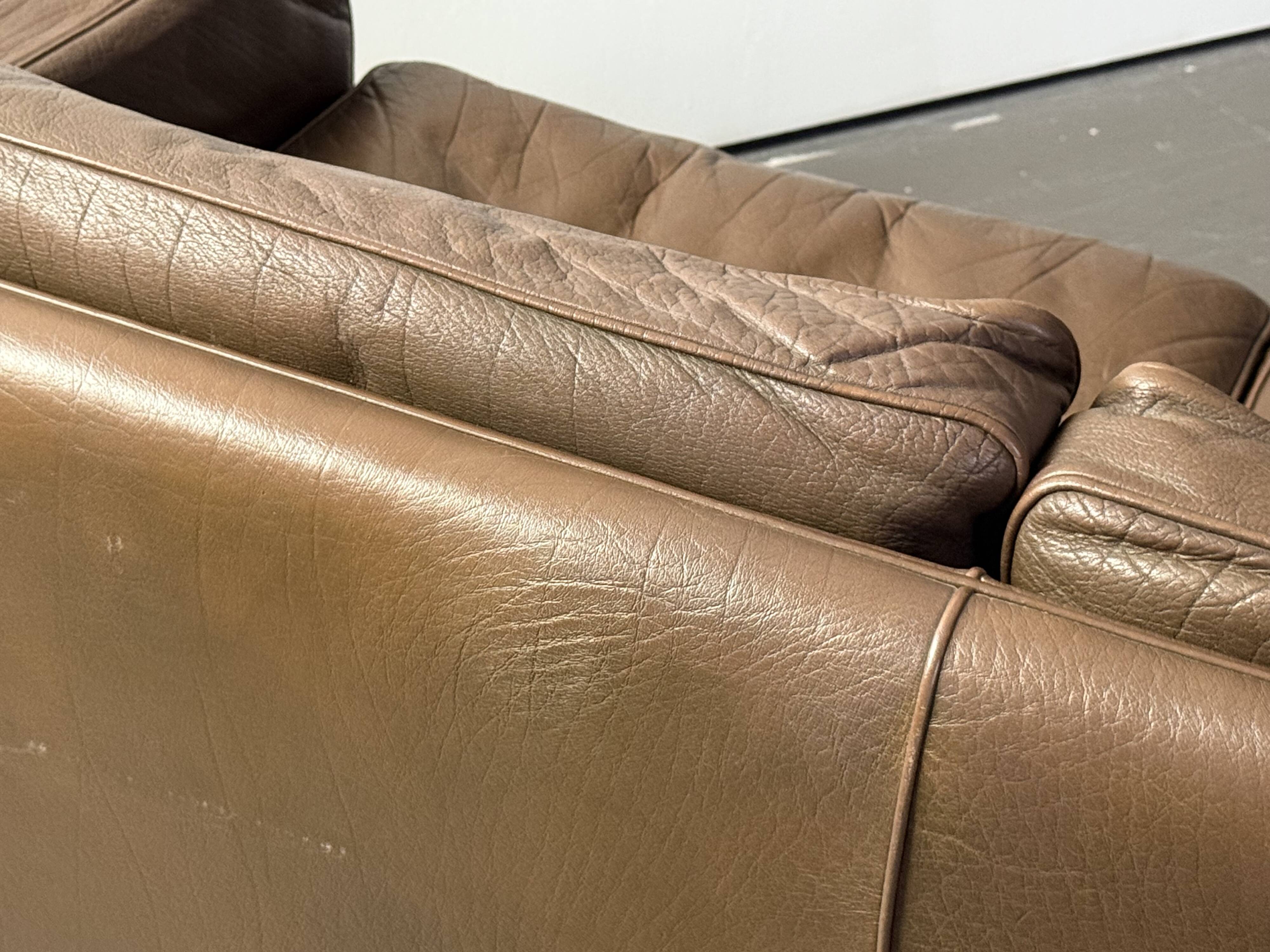 2-seater sofa in brown leather, Illum Wikkelso for Holger Christiansen
