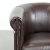 English style round leather club chair in very good condition