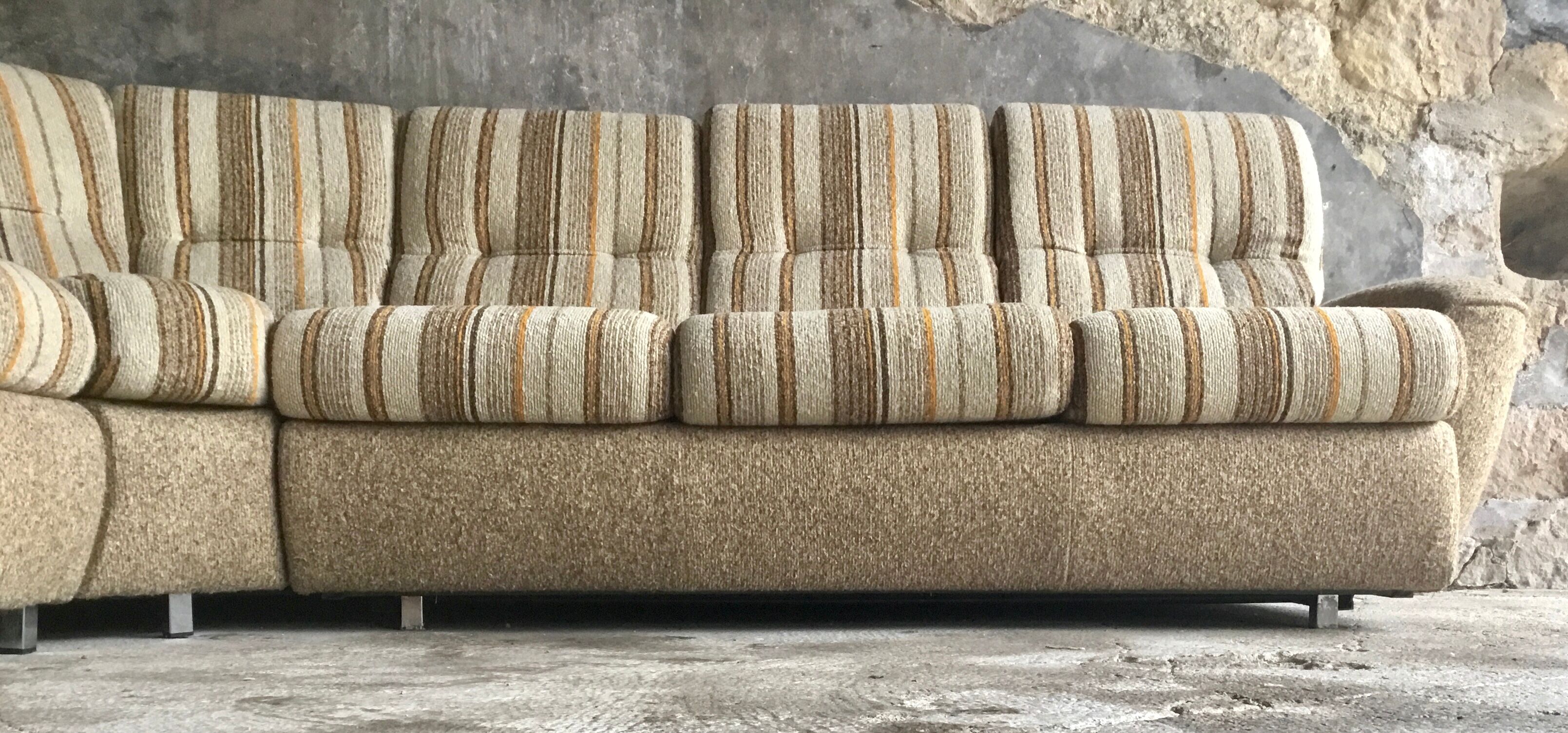 Corner sofa convertible in antique wool brand GMC seats - design 1970