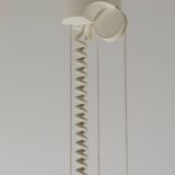 Suspension design vintage, style années 80.