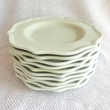 11 assiettes plates vert d'eau