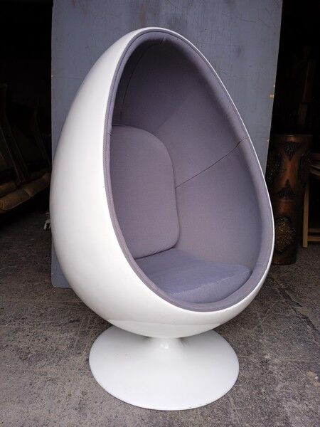 Armchair egg design st 1970 turning