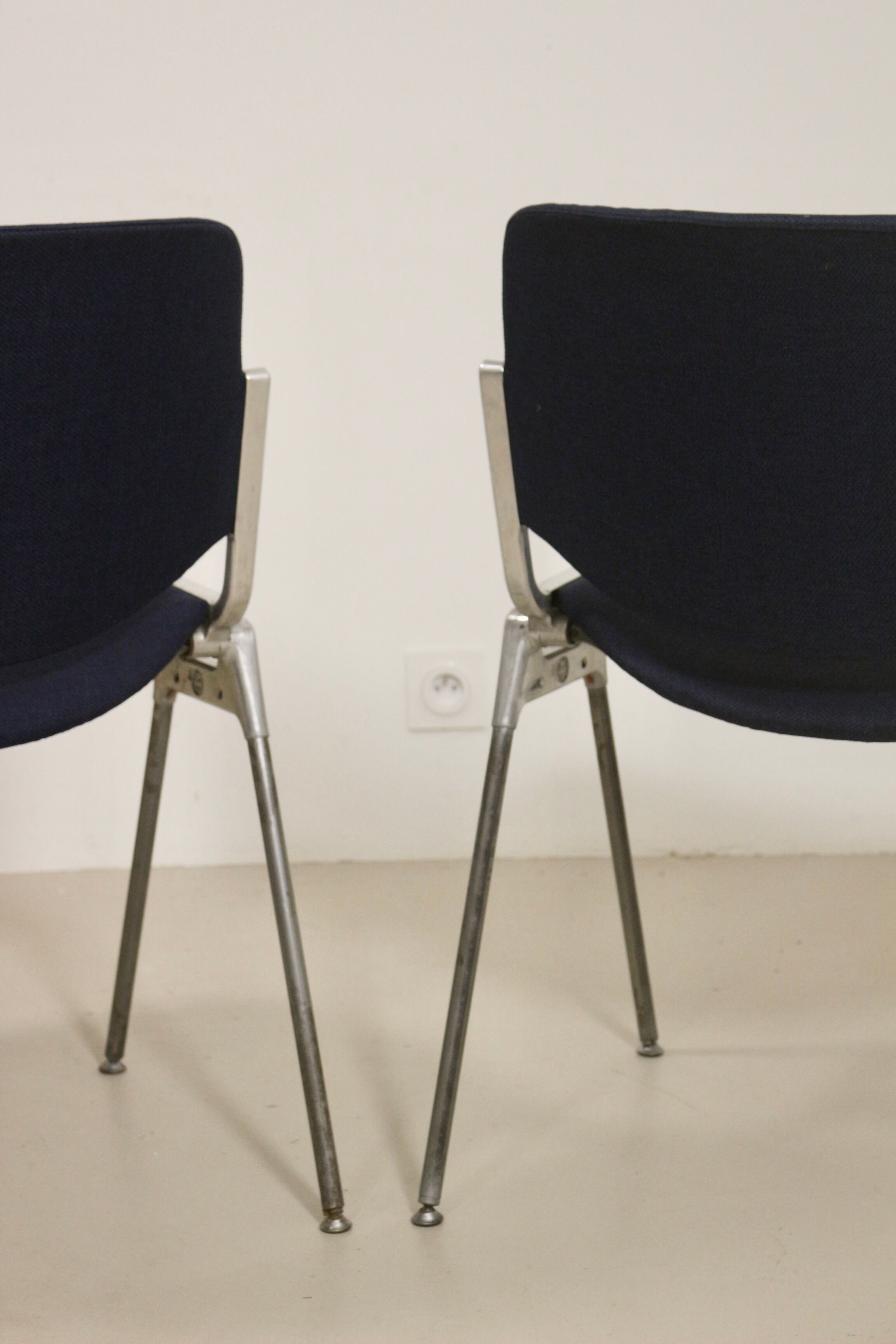 Pair of 2 vintage chairs DSC 106 by Giancarlo Piretti for Anonima Casteli 1965.Ref : Cat
