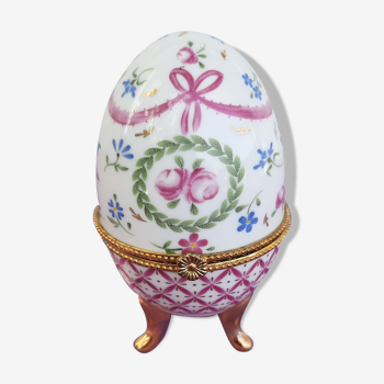 Boîte porcelaine en forme d'œuf