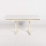 Extendable table from the 1950s