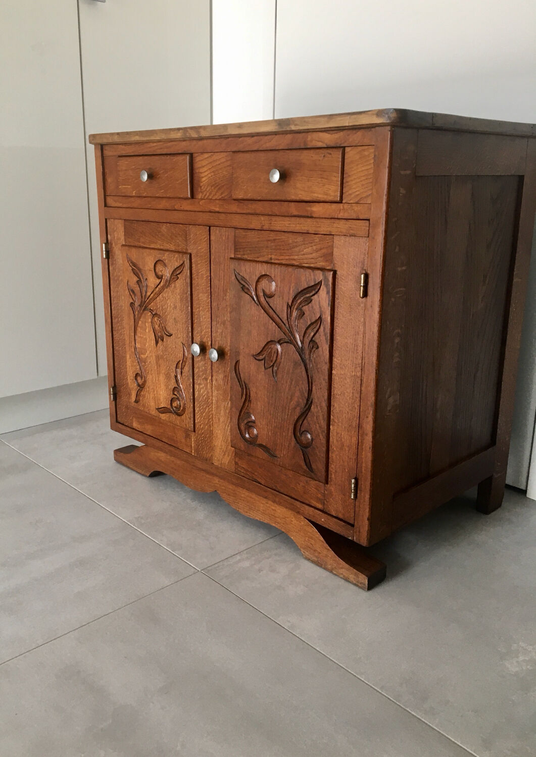 Small buffet in old oak from the 40s/50s