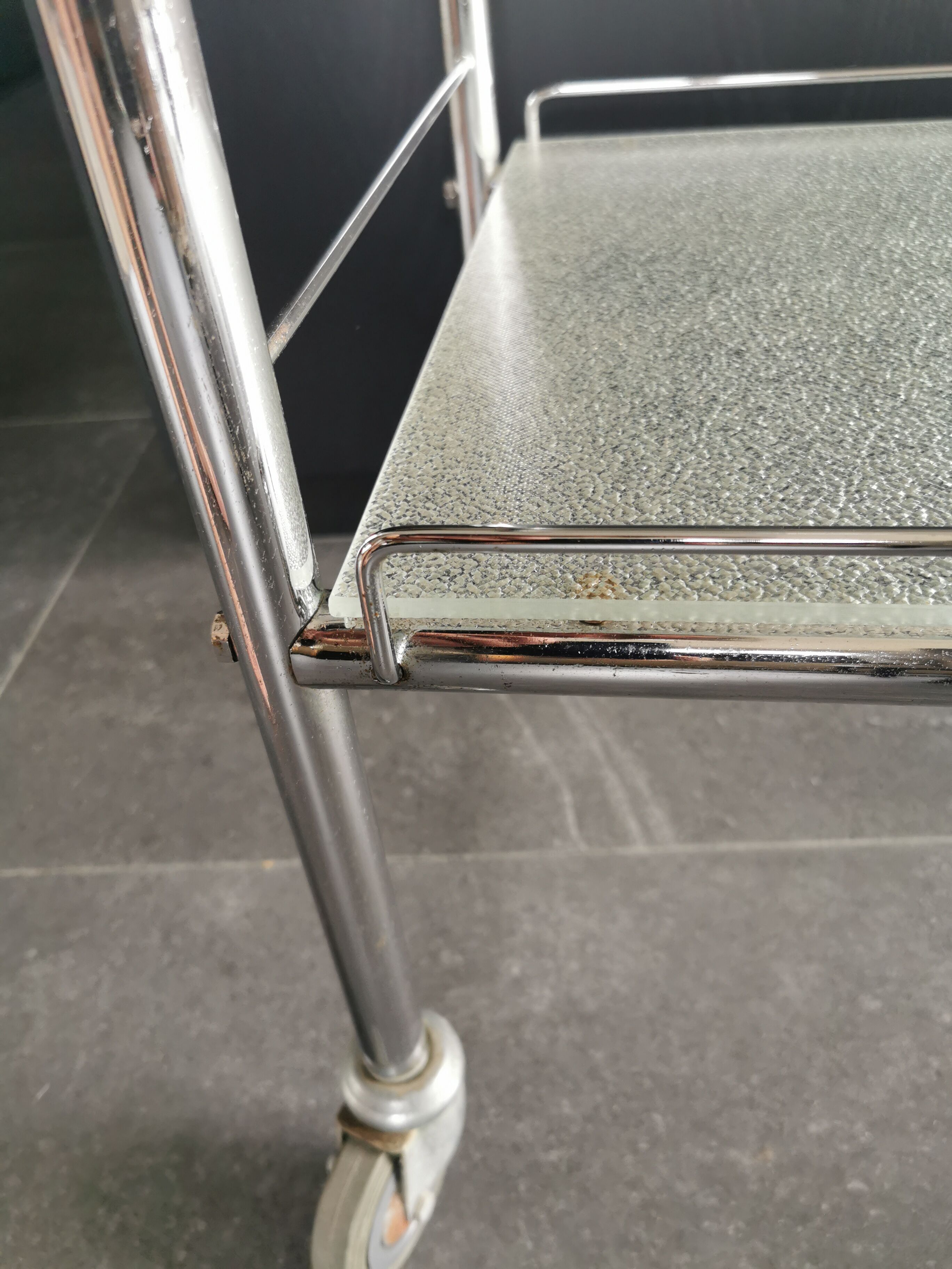 Vintage 1950s rolling service