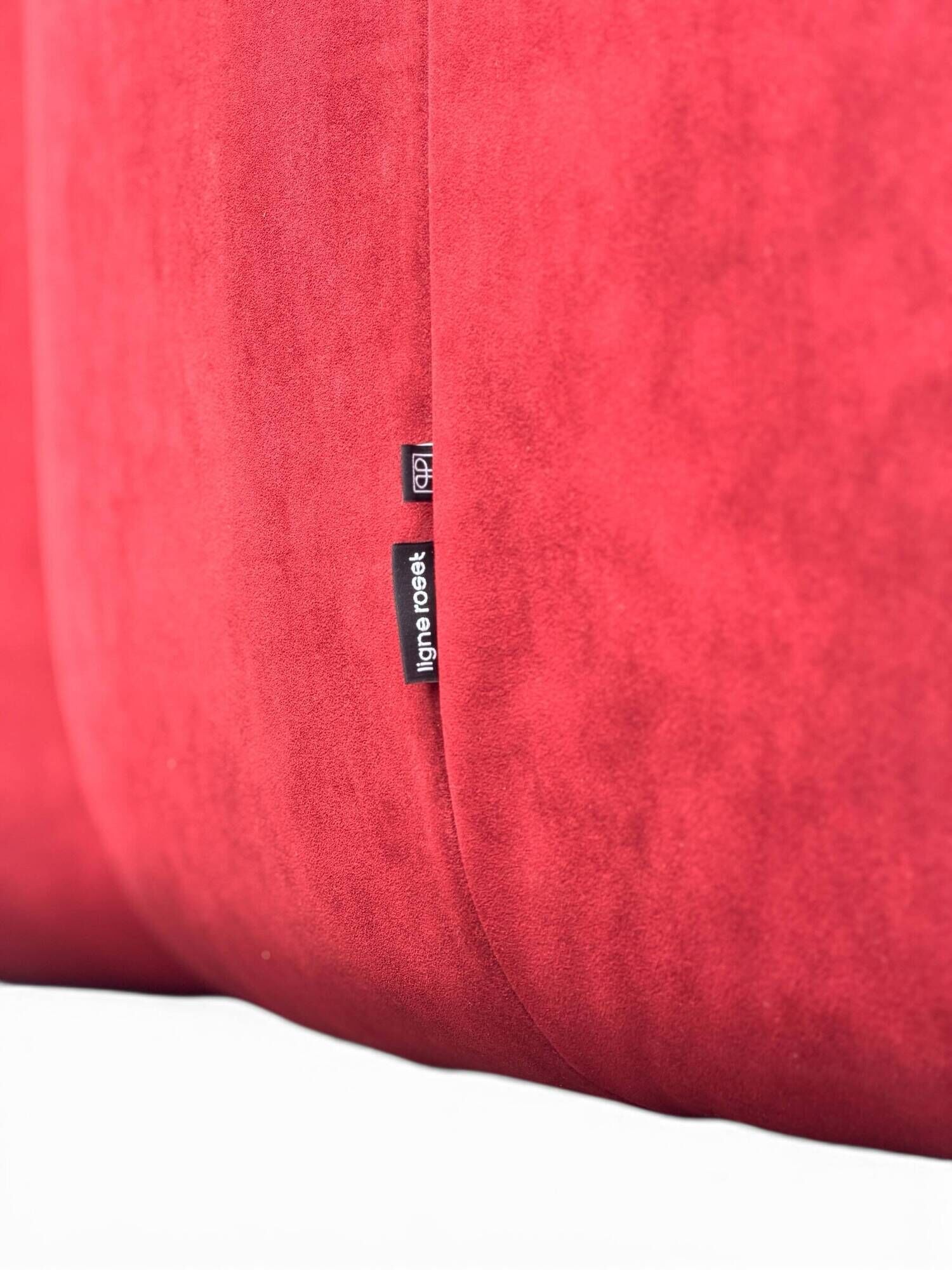 Red Pumpkin Sofa for 2 - Pierre Paulin - Ligne Roset (circa 2000)