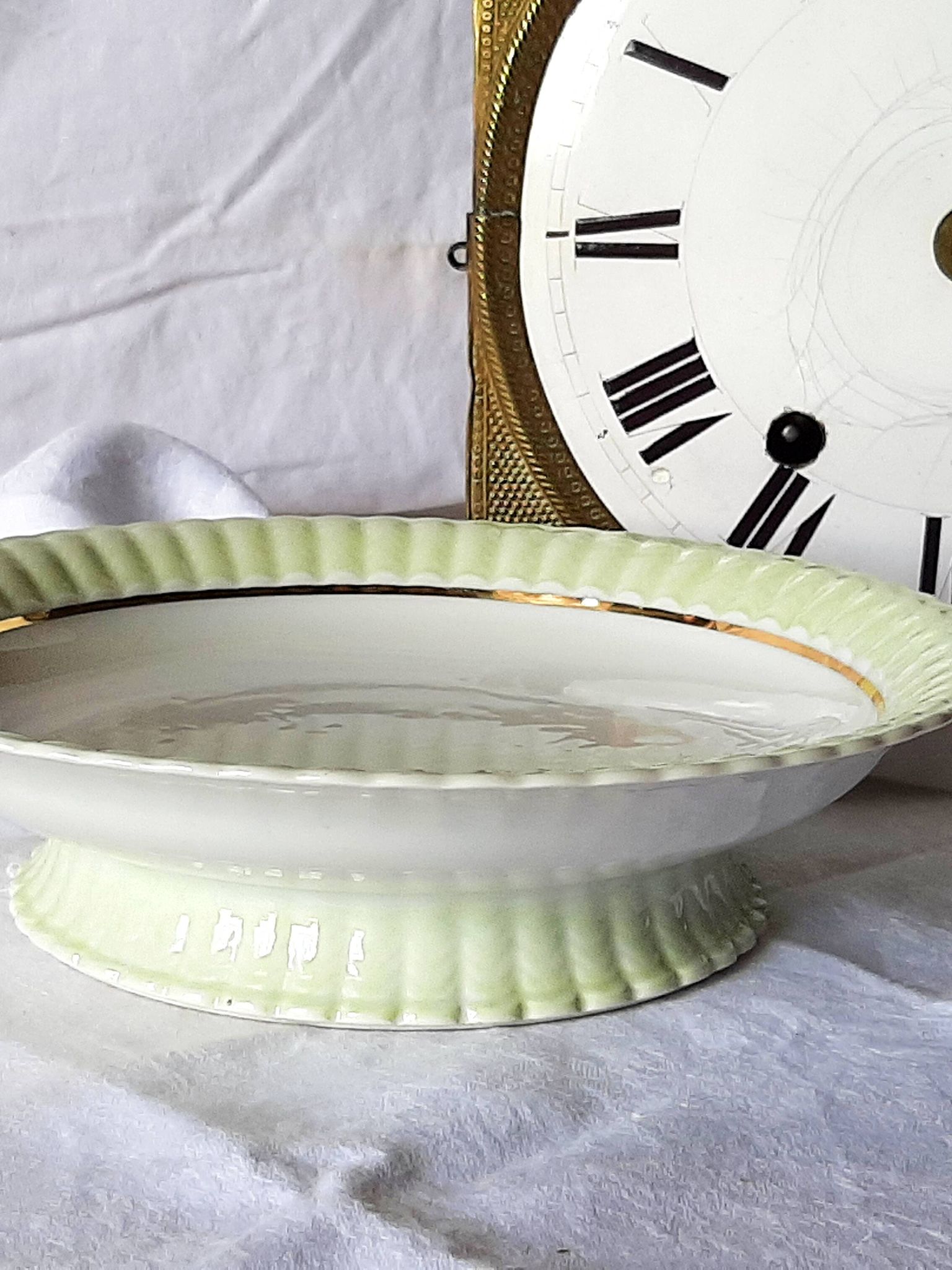 Plat à gâteau en porcelaine Bernardaud Limoges