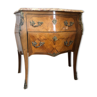 Commode style Louis XV