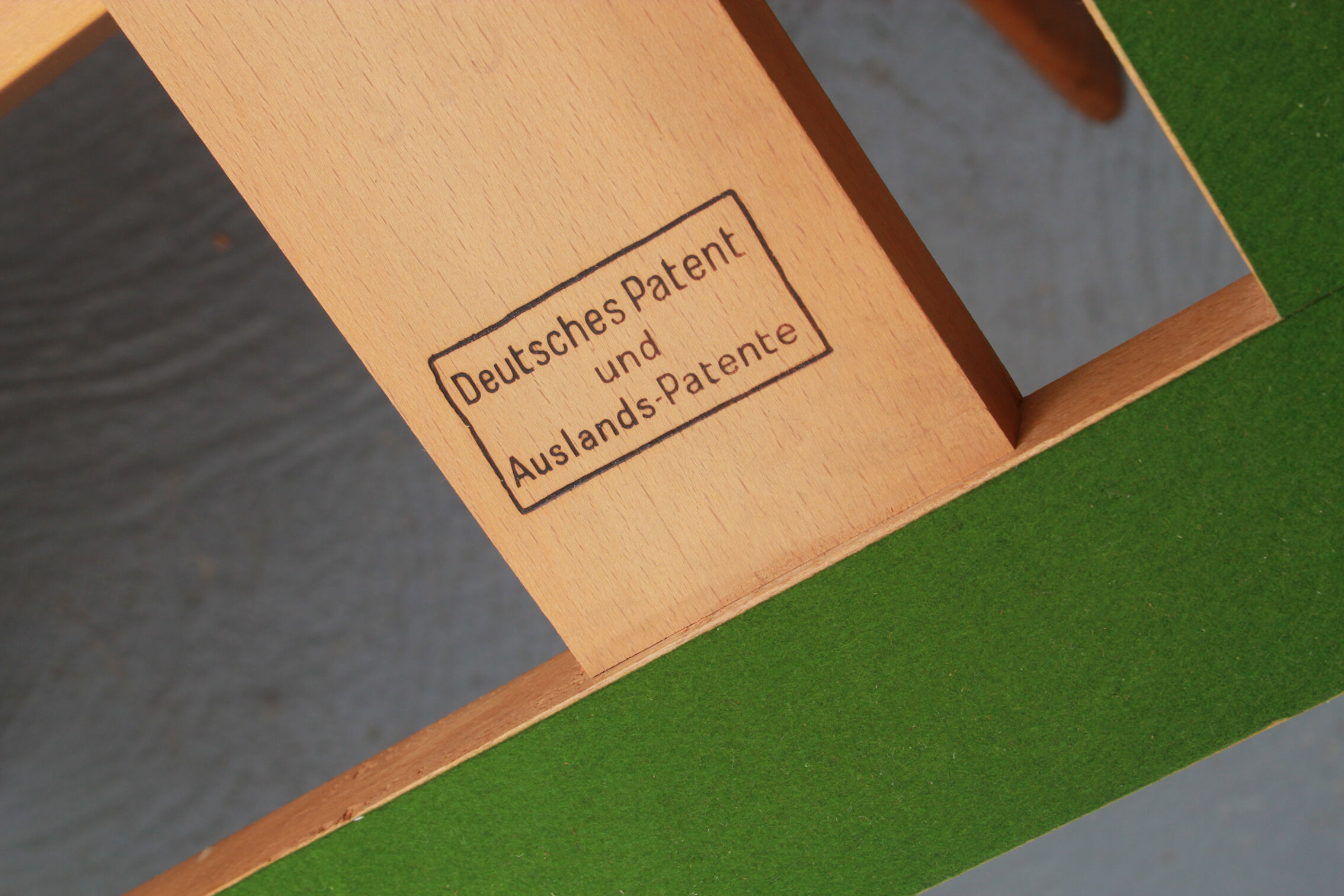 1950s coffeetable in cherrywood, adjustable in height