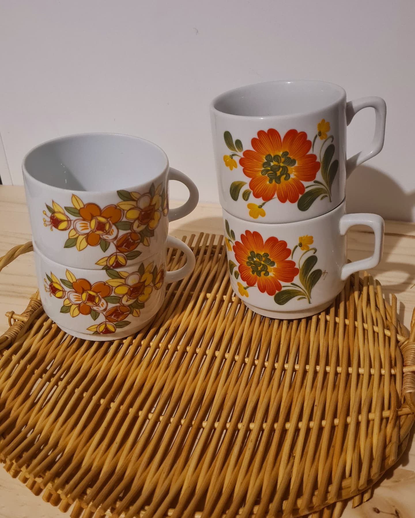 Duo of Italian porcelain mugs