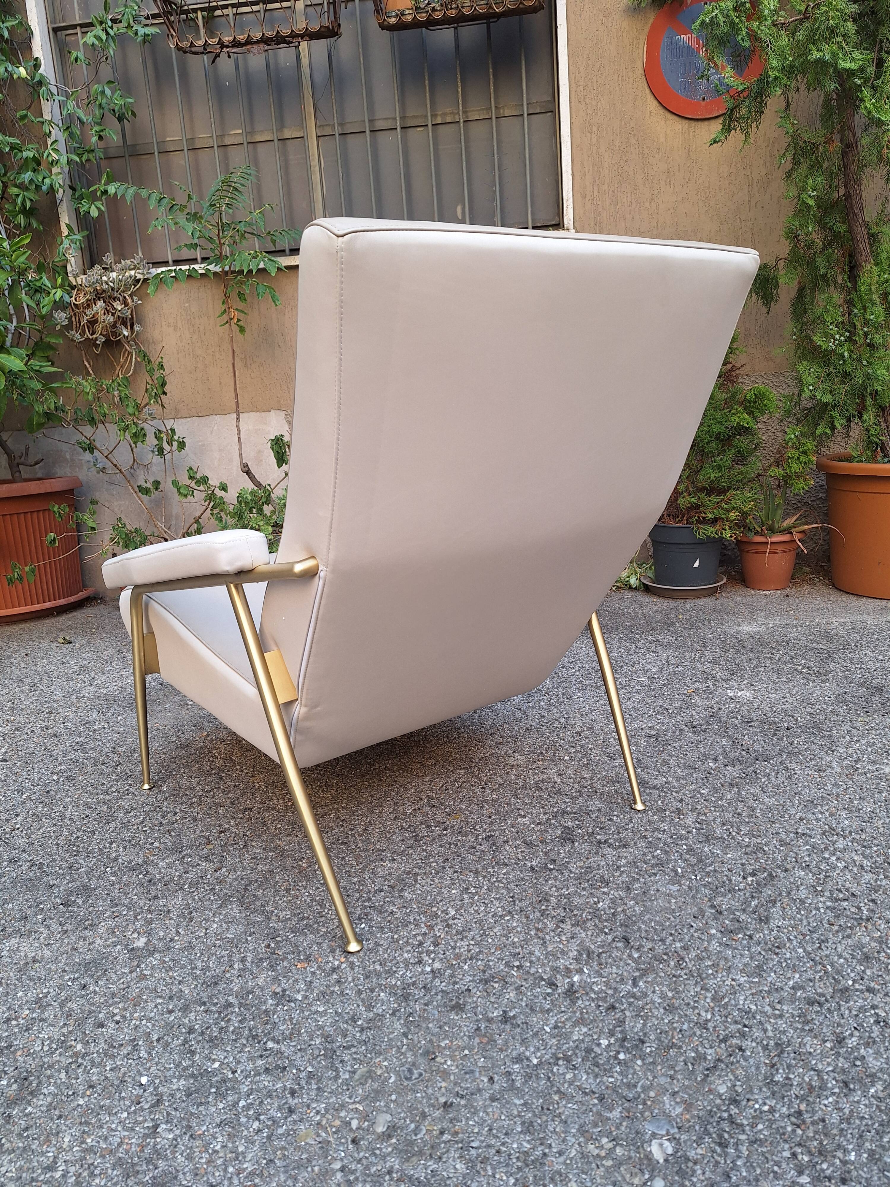 poltrona D.153.1 deza distex en cuir gio ponti pour molteni