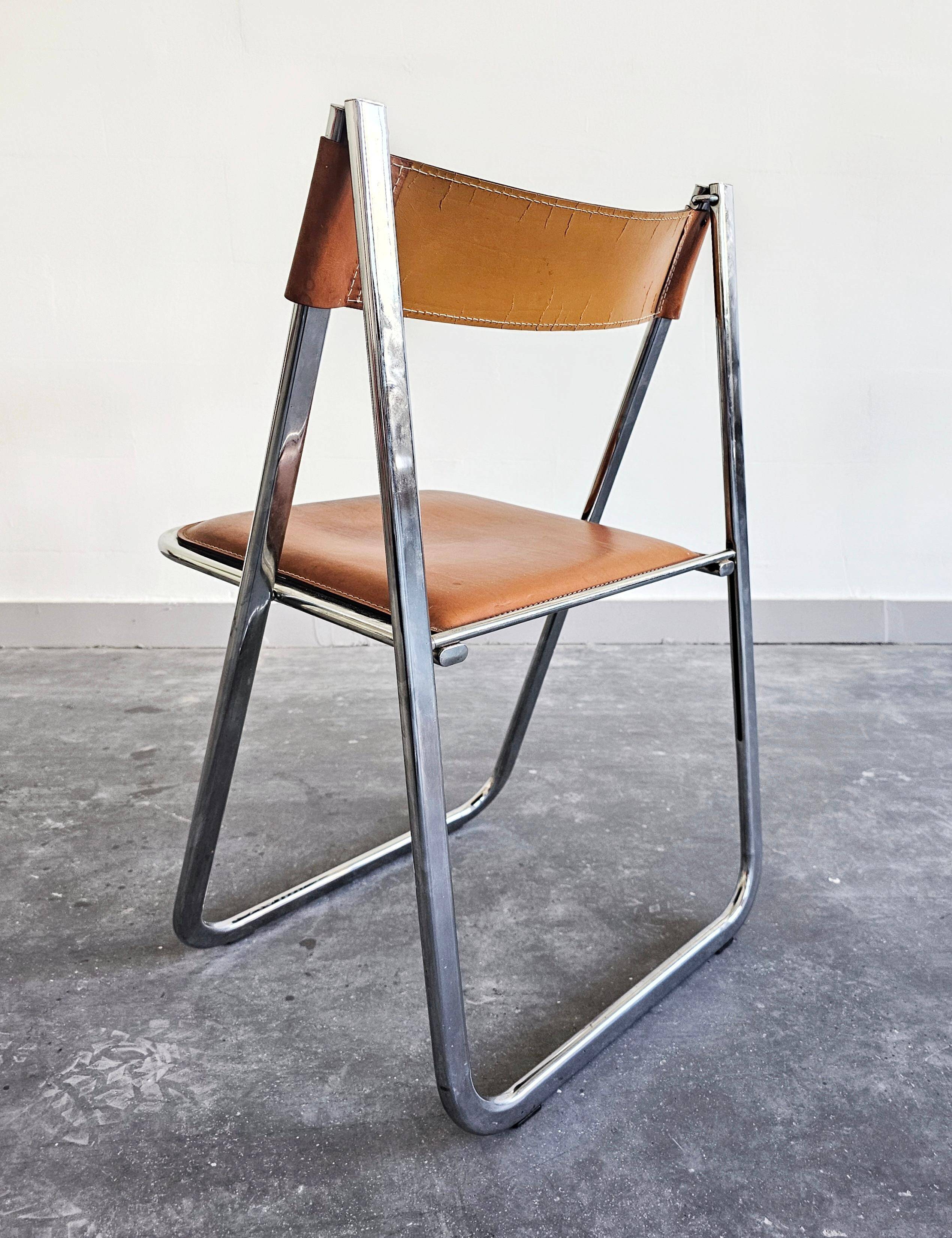 Paire de chaises pliantes modèle Tamara par Arrben, cuir, 1970s
