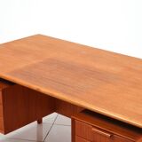Teak writing desk „No. 75“ by Gunni Omann for Omann Jun Møbelfabrik