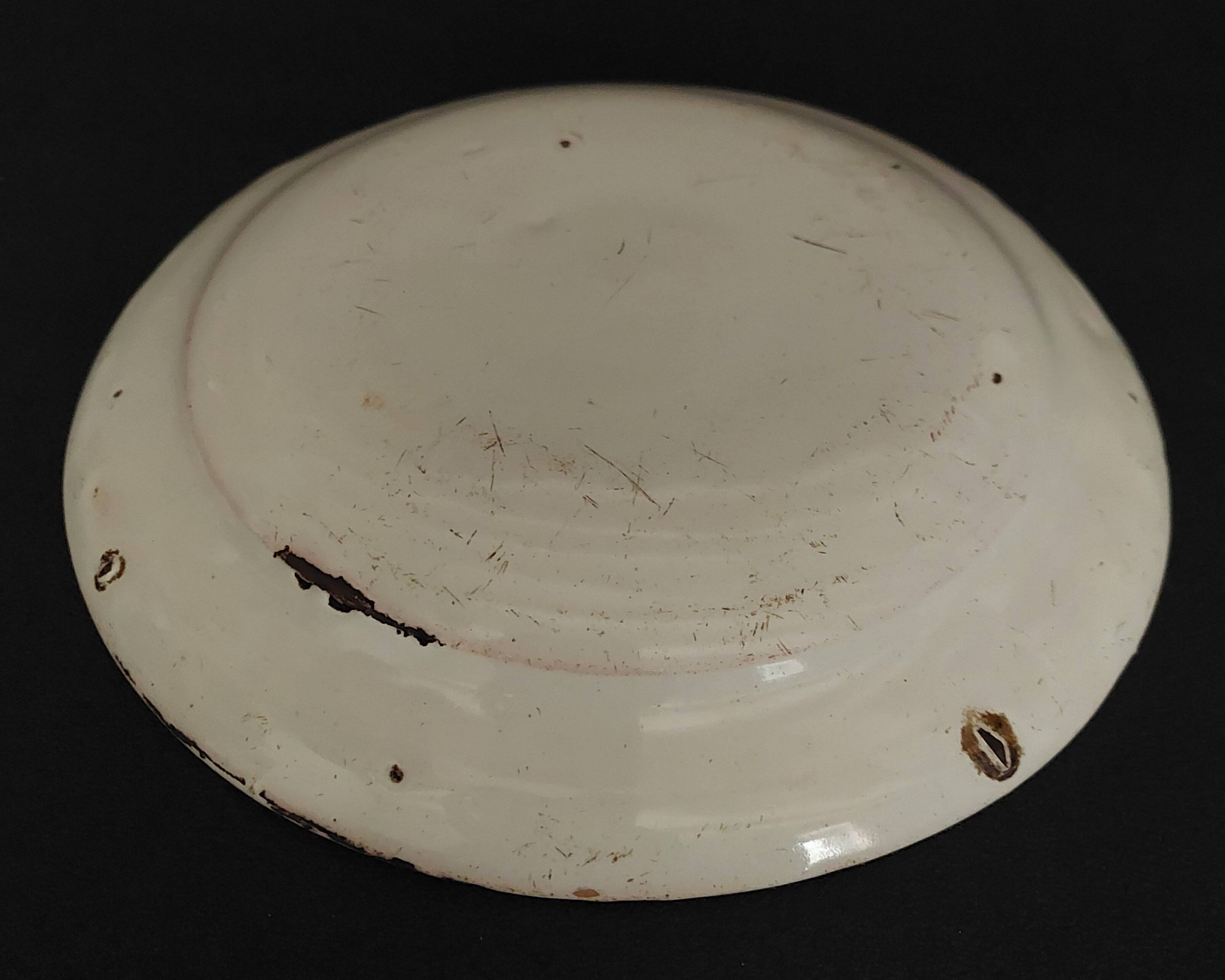 Moustiers earthenware plate, early 19th century