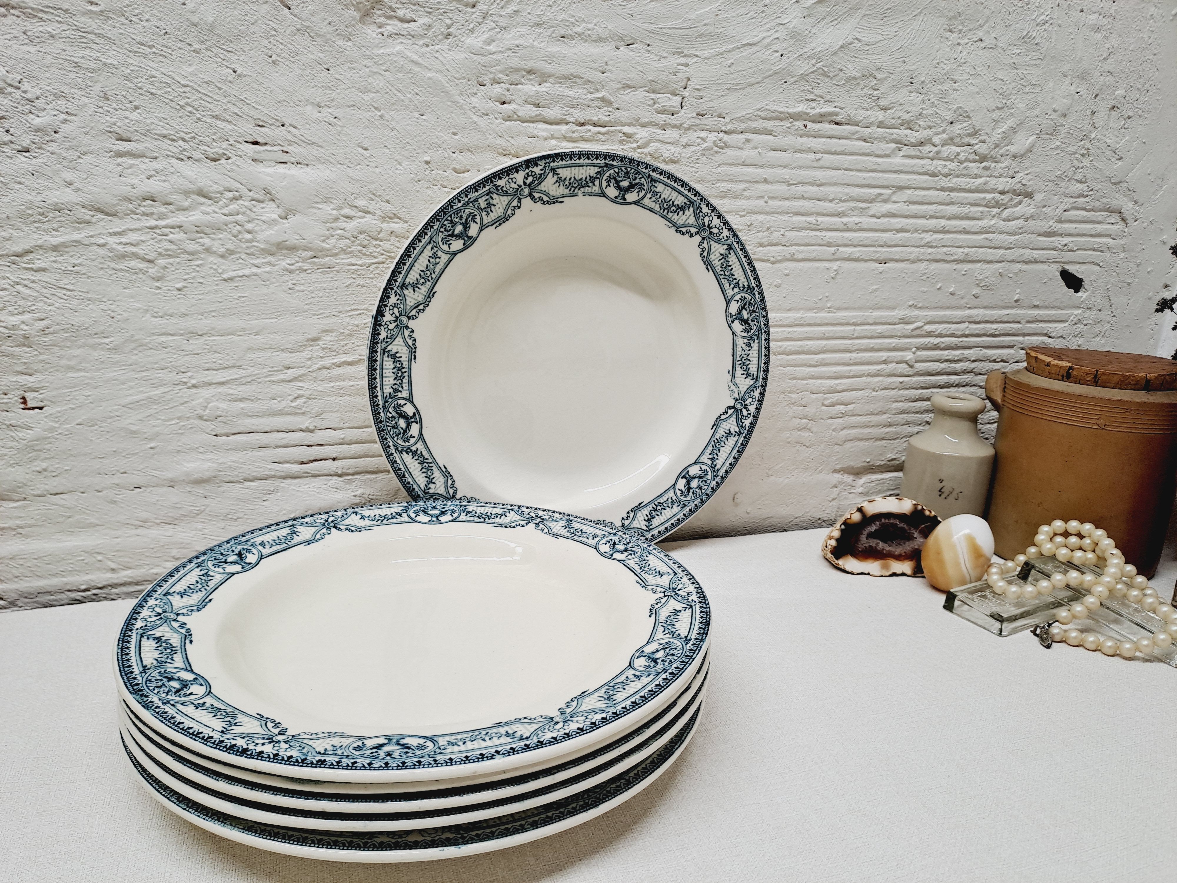 Set of 6 hollow plates Terre de Fer