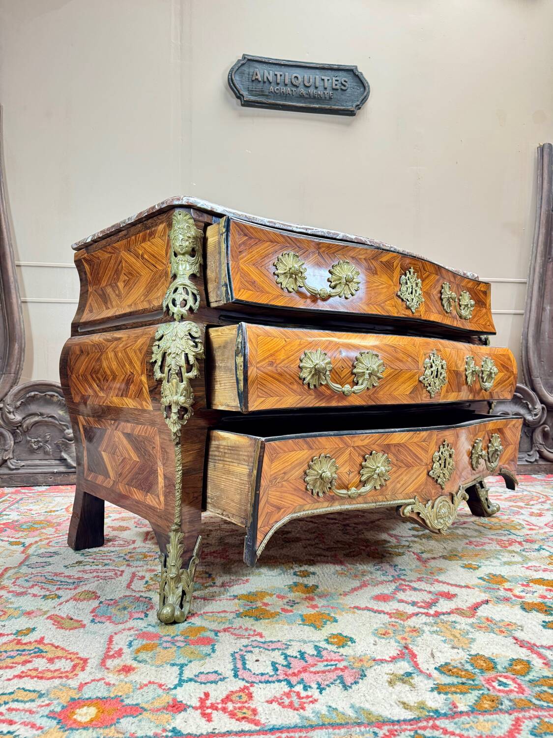 Commode tombeau En Marqueterie D’époque Régence Louis XV XVIII Eme Siècle