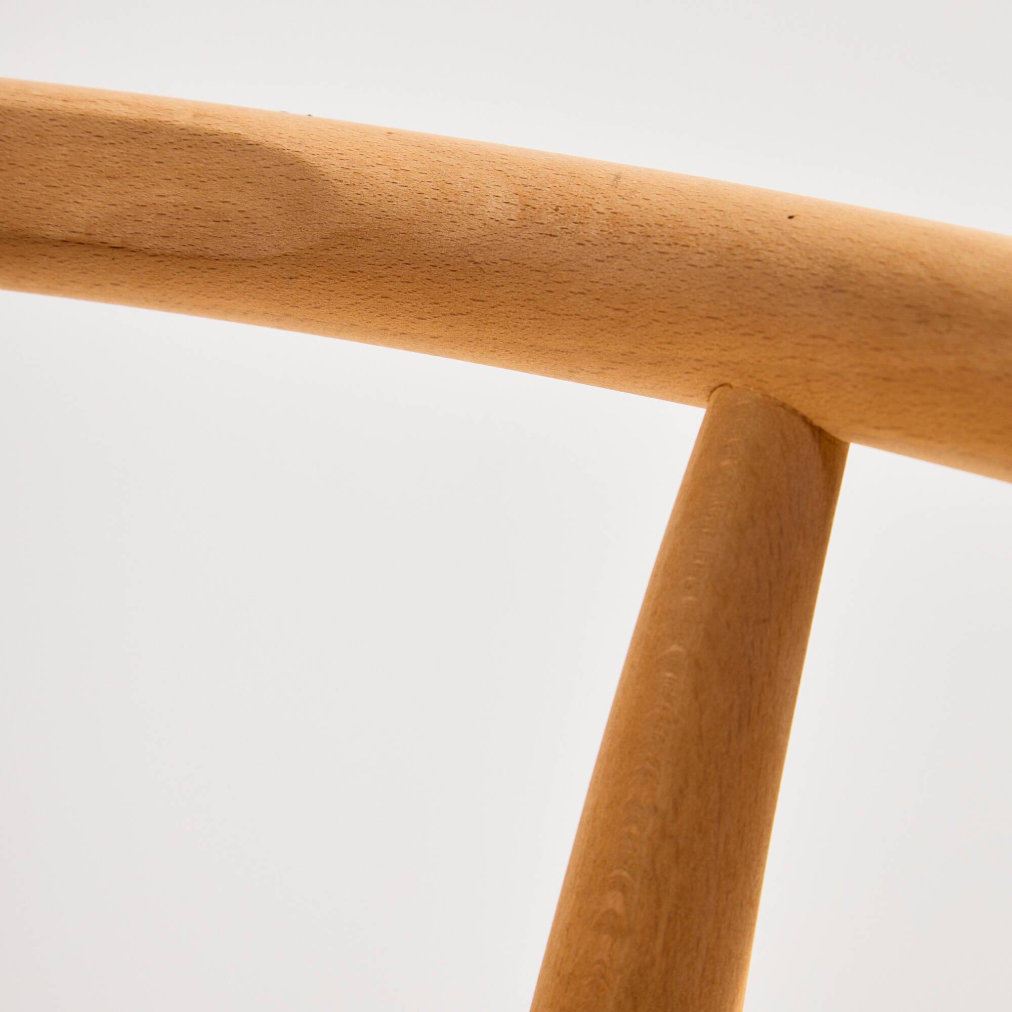 MK10689 Chaise de salle à manger en hêtre