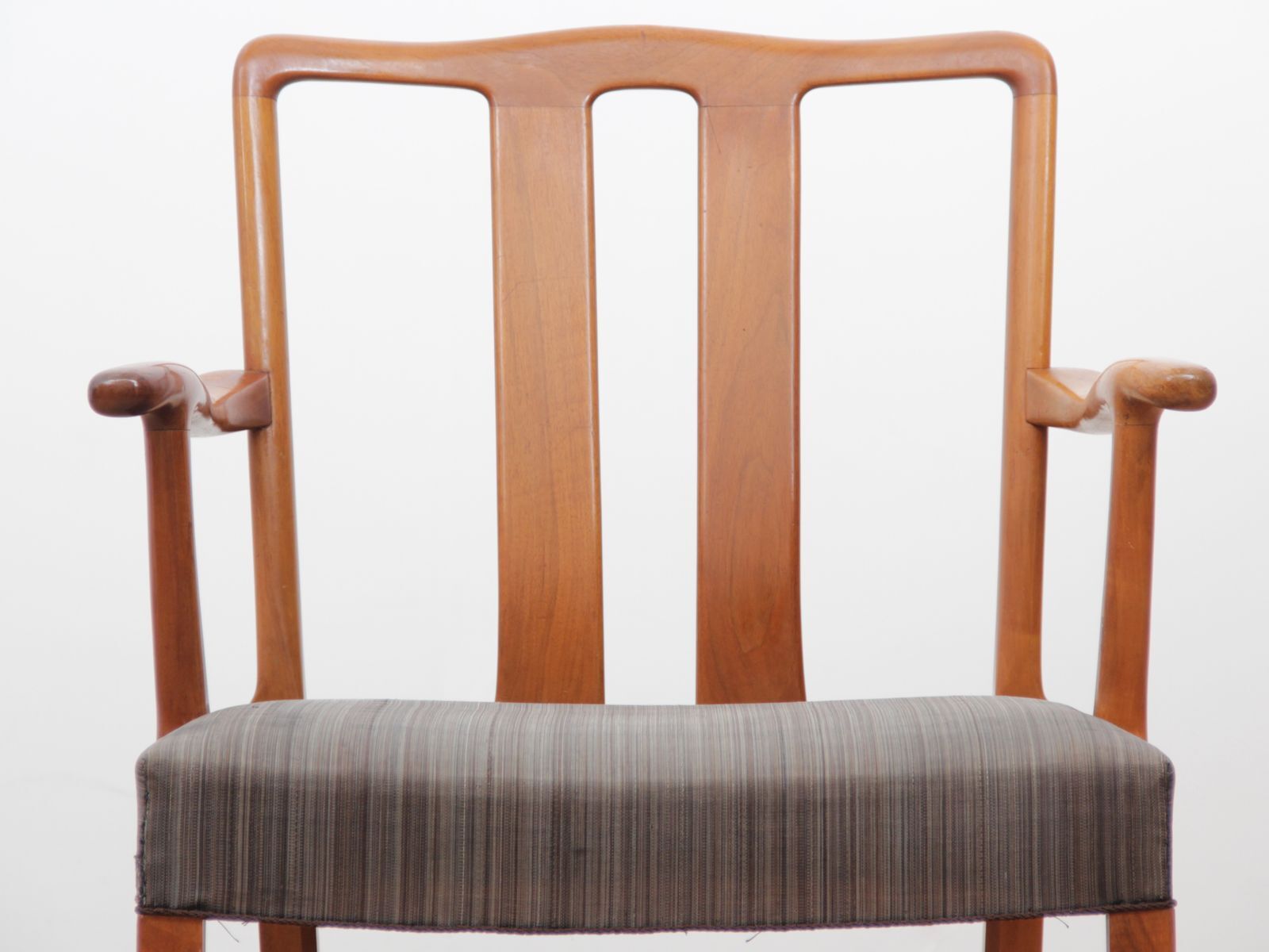 Fauteuils scandinaves FH43 par Ole Wanscher pour Fritz Hansen 1943